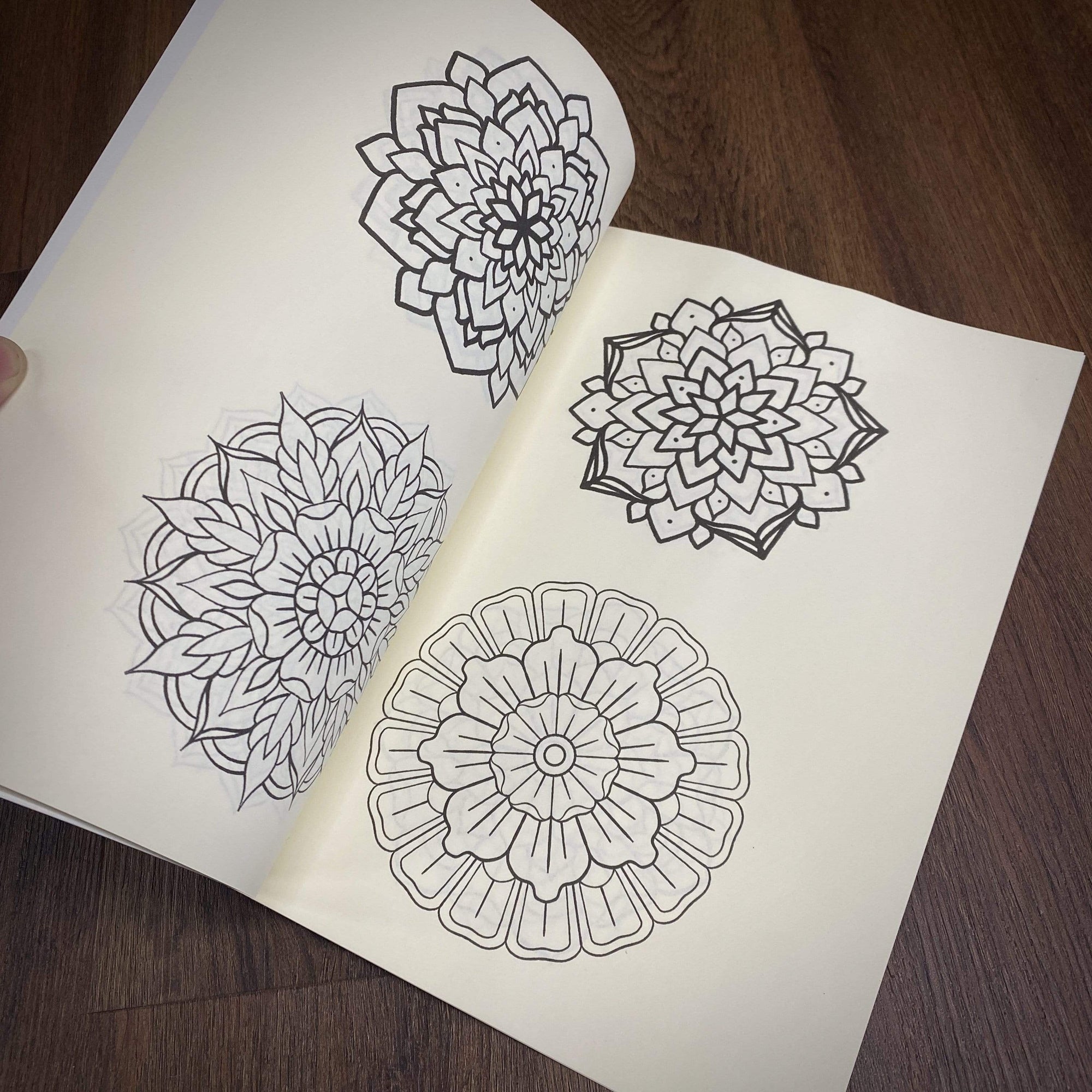 Dickie de Wit Books 100 Mandalas